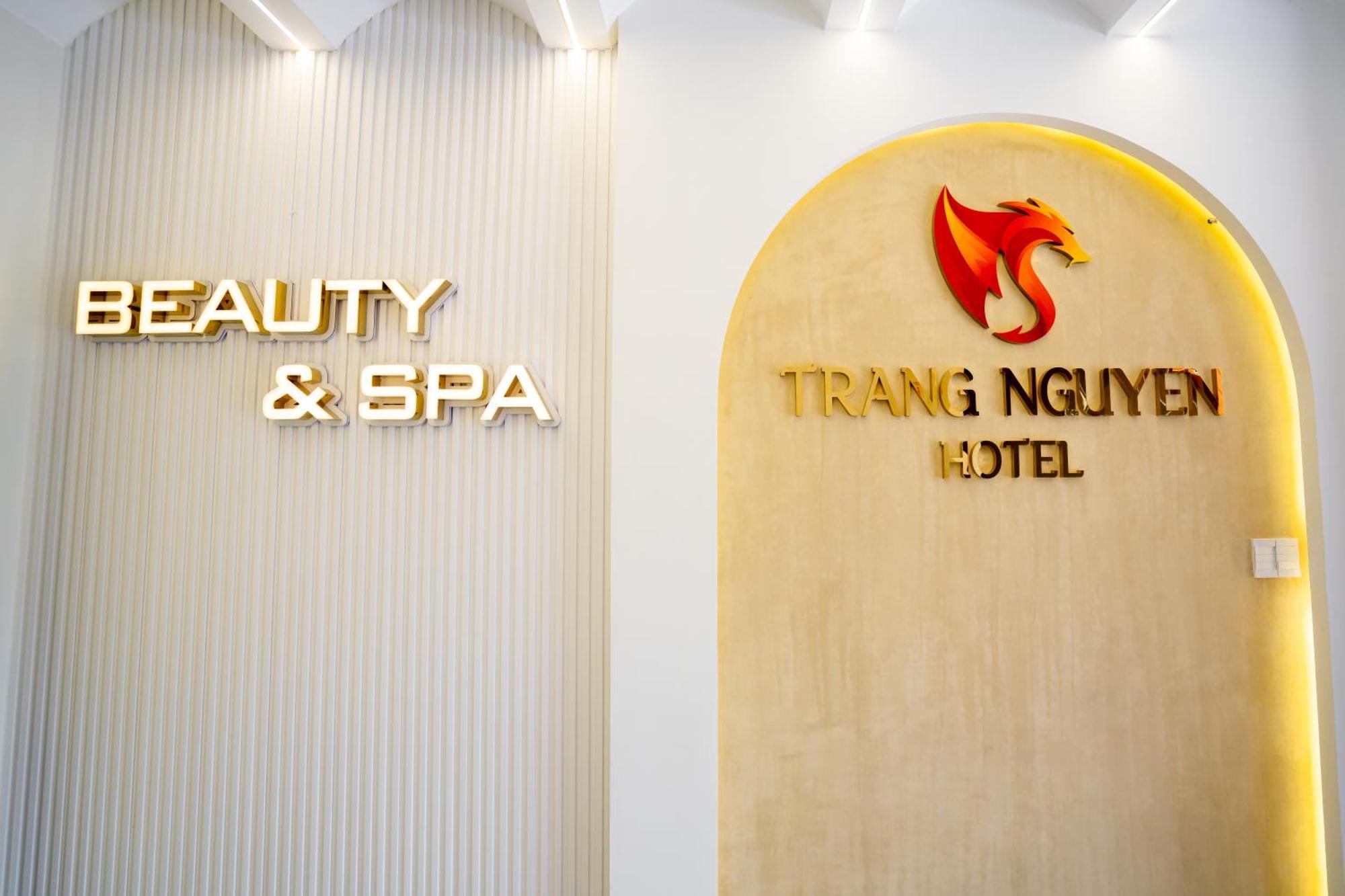 Trang Nguyen Hue Hotel Esterno foto