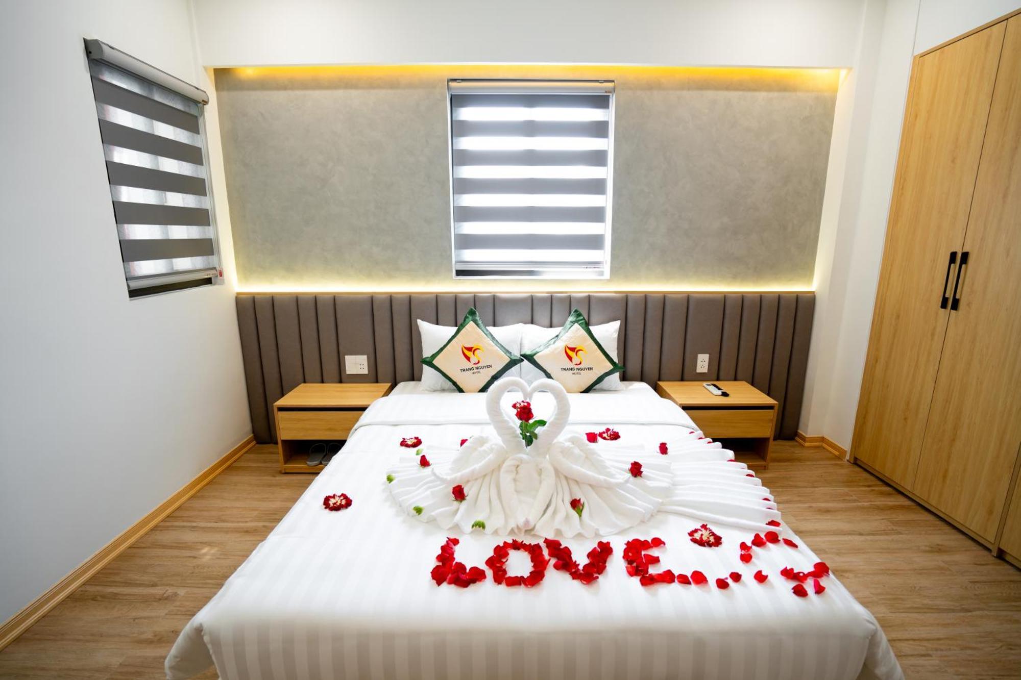 Trang Nguyen Hue Hotel Esterno foto