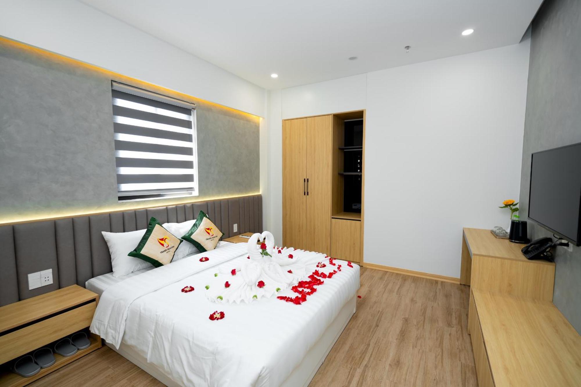 Trang Nguyen Hue Hotel Esterno foto
